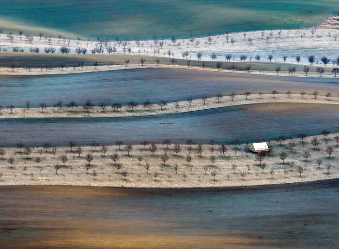 Spectacular Photos Awarded At The 2026 International Aerial Photographer Of The Year Competition (50 Pics) Spectacular Photos Awarded At The 2026 International Aerial Photographer Of The Year Competition (50 Pics)