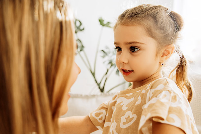 Reckless Mom Dumps 7YO On A Pet Sitter, Has A Meltdown When CPS Ruins Her Vacation