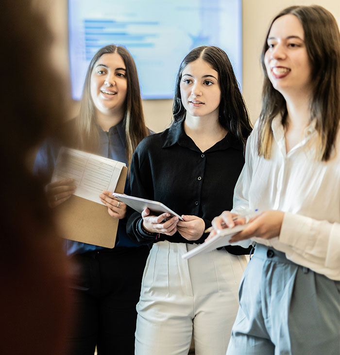 Person Has To Deal With Lazy People During Group Project, Finds The Perfect Way To Make Them Fail