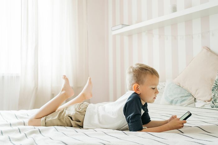 Parenting Expert Reveals 19 Things Kids Pretend To Understand But Are Actually Confused By Parenting Expert Reveals 19 Things Kids Pretend To Understand But Are Actually Confused By
