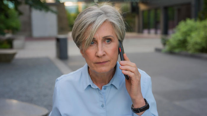 Greedy Aunt Pressures Teen To Give Up His Unclaimed Inheritance, Dad Quickly Puts Her In Her Place Greedy Aunt Pressures Teen To Give Up His Unclaimed Inheritance, Dad Quickly Puts Her In Her Place