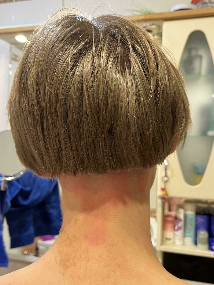 Some Hairdressers Should Have Their Licenses Revoked, And These 56 Haircuts Prove That Some Hairdressers Should Have Their Licenses Revoked, And These 56 Haircuts Prove That