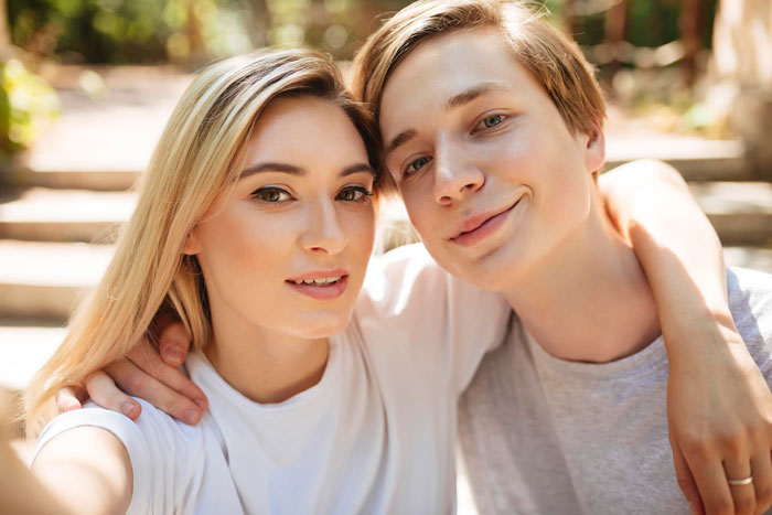 Jealous Fiancé Goes Ballistic And Calls Off Wedding, Mad As Fiancée Hugs And Kisses Bro On The Cheek Jealous Fiancé Goes Ballistic And Calls Off Wedding, Mad As Fiancée Hugs And Kisses Bro On The Cheek