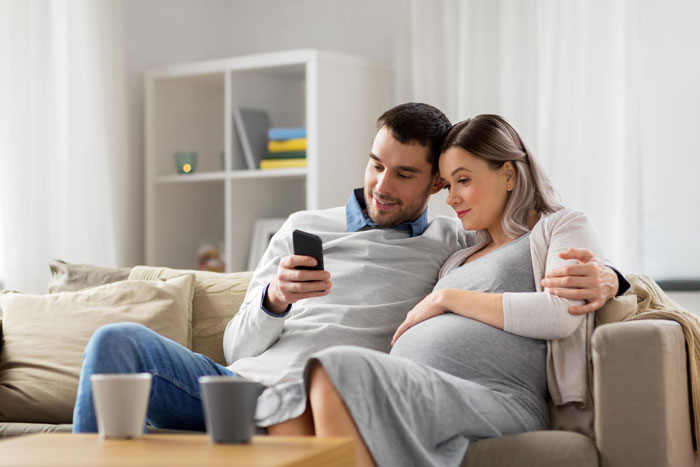 Overbearing FMIL Tries To Snatch Baby Name Announcement, Ends Up Announcing The Wrong One Overbearing FMIL Tries To Snatch Baby Name Announcement, Ends Up Announcing The Wrong One