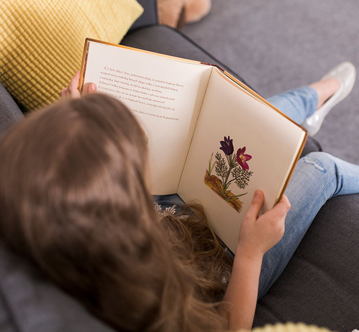 Children’s Book Removed From School After Mom Notices Bizarre Detail She Says No Kid Should Read Children’s Book Removed From School After Mom Notices Bizarre Detail She Says No Kid Should Read