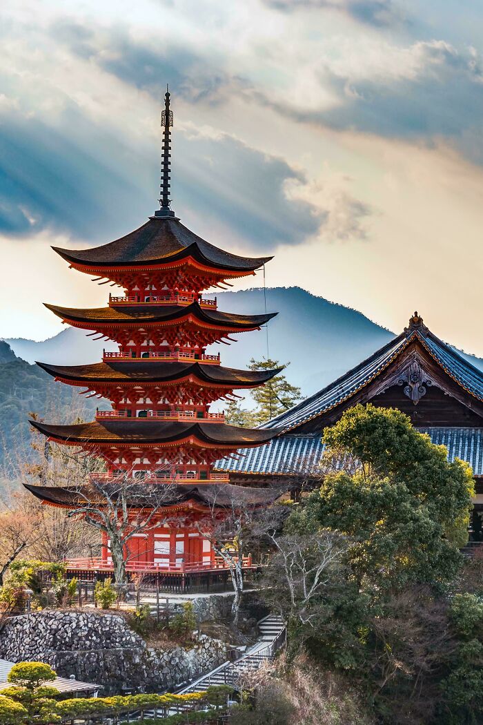 137 Examples Of Architecture So Beautiful, It Almost Looks Unreal (New Pics) 137 Examples Of Architecture So Beautiful, It Almost Looks Unreal (New Pics)