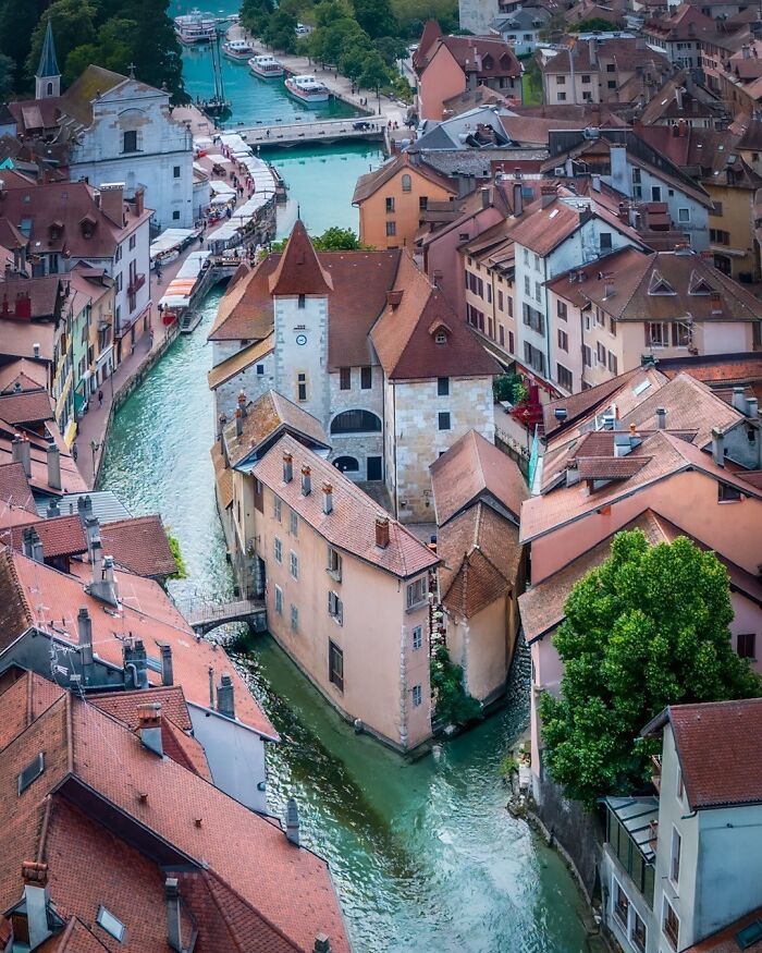 137 Examples Of Architecture So Beautiful, It Almost Looks Unreal (New Pics) 137 Examples Of Architecture So Beautiful, It Almost Looks Unreal (New Pics)