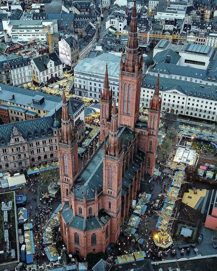 137 Examples Of Architecture So Beautiful, It Almost Looks Unreal (New Pics) 137 Examples Of Architecture So Beautiful, It Almost Looks Unreal (New Pics)