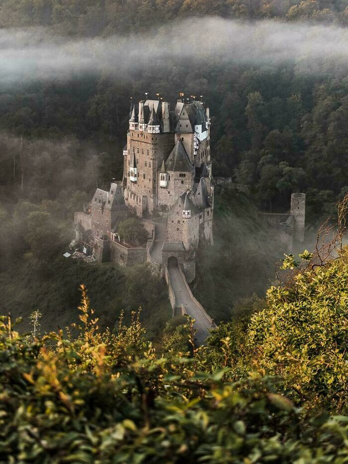 137 Examples Of Architecture So Beautiful, It Almost Looks Unreal (New Pics) 137 Examples Of Architecture So Beautiful, It Almost Looks Unreal (New Pics)