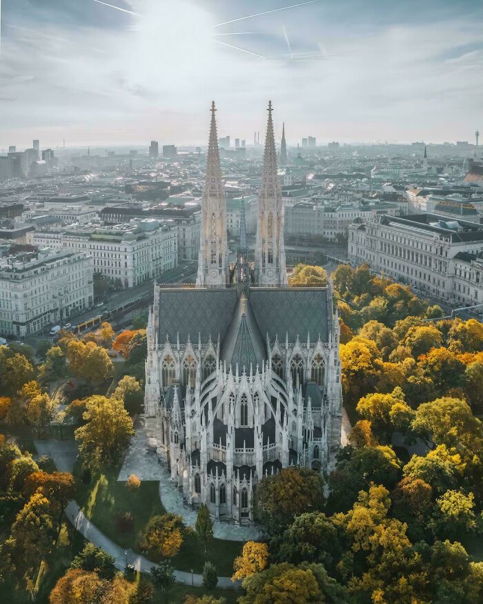 137 Examples Of Architecture So Beautiful, It Almost Looks Unreal (New Pics) 137 Examples Of Architecture So Beautiful, It Almost Looks Unreal (New Pics)
