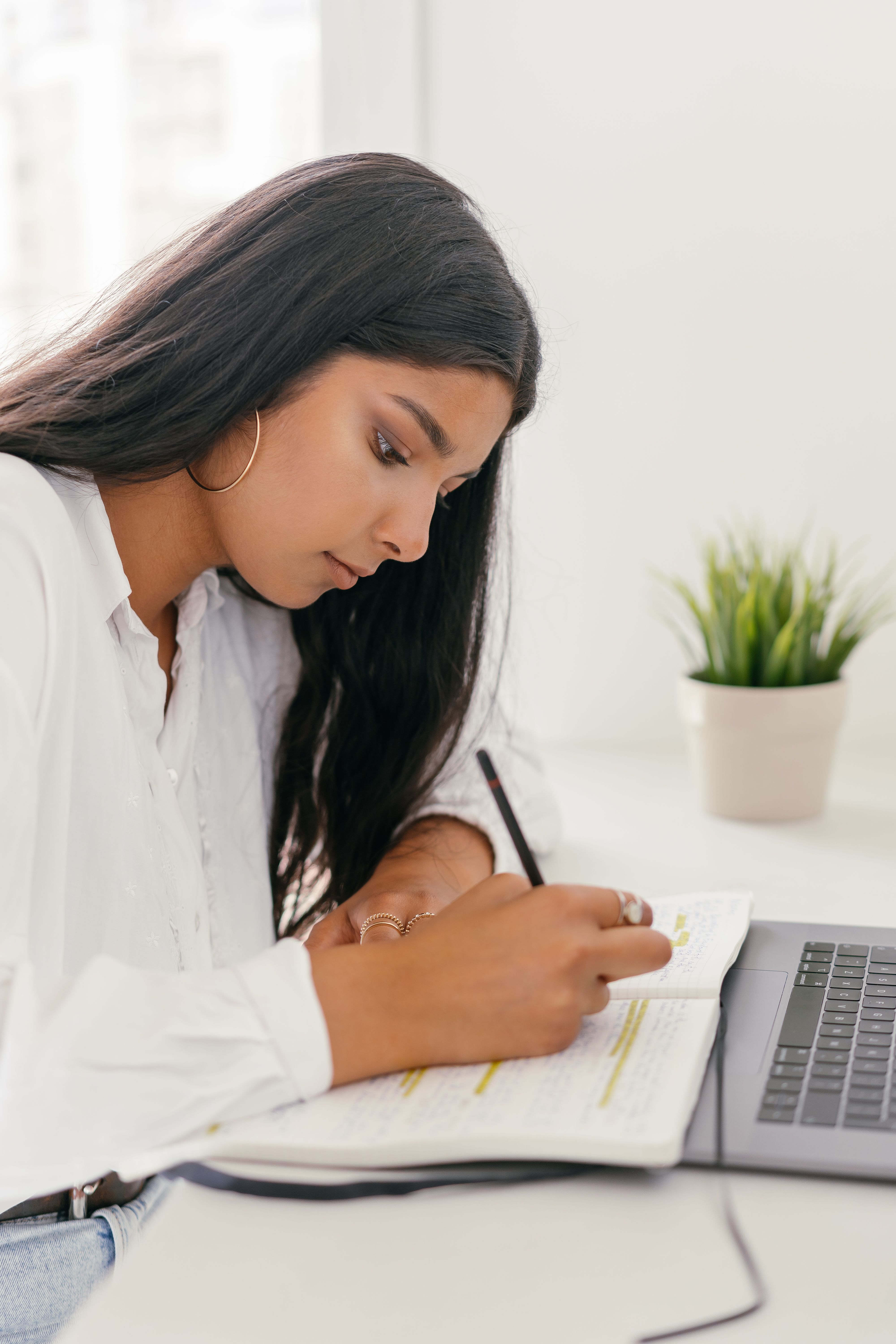 Mom’s Sexist Remarks Against Teenage Girl Backfire A Year Later And Leave Her In Tears Mom’s Sexist Remarks Against Teenage Girl Backfire A Year Later And Leave Her In Tears