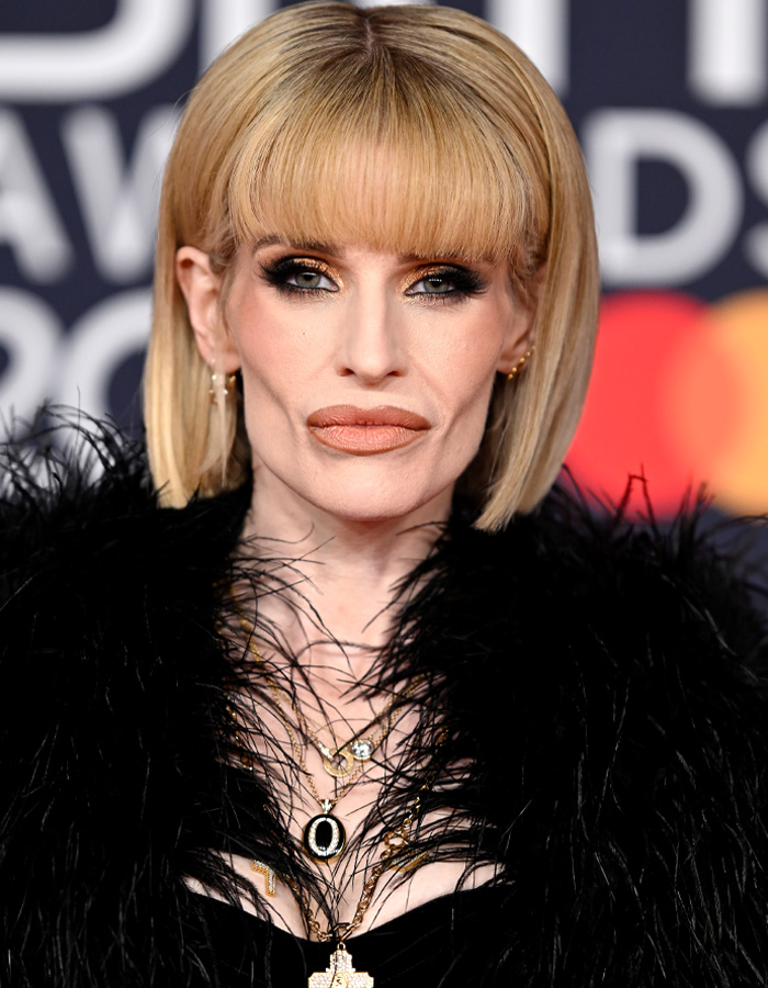After Firing Back At Body‑Shamers, Kelly Osbourne’s Dramatic Transformation Remains A Point Of Fierce Debate