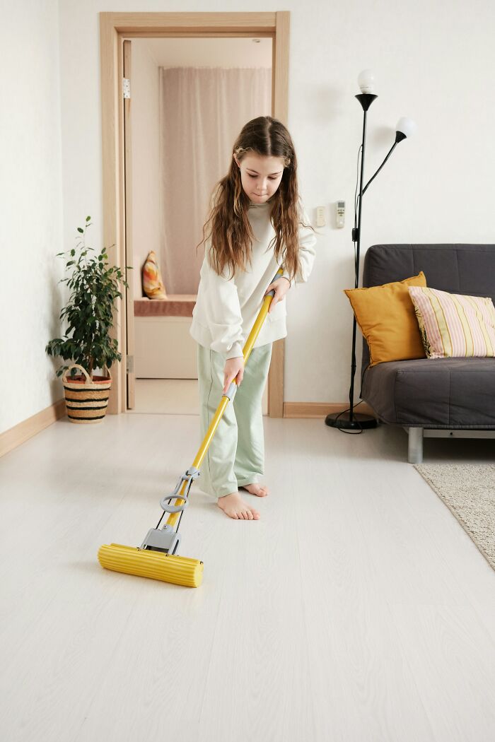 “Don’t Date, Don’t Look At Boys”: 55 Ridiculous “Under My Roof” Rules That Backfired On Parents “Don’t Date, Don’t Look At Boys”: 55 Ridiculous “Under My Roof” Rules That Backfired On Parents