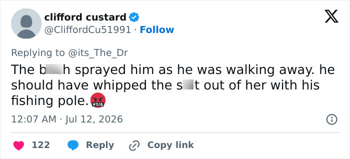 Male Karen Gets Bear Sprayed After Confrontation With Girls And Sparks Online Debate Male Karen Gets Bear Sprayed After Confrontation With Girls And Sparks Online Debate