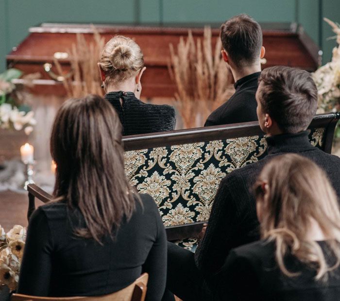 Great-Grandma Hilariously Trolls From Beyond The Grave, Leaves Entitled In-Law Fuming Great-Grandma Hilariously Trolls From Beyond The Grave, Leaves Entitled In-Law Fuming