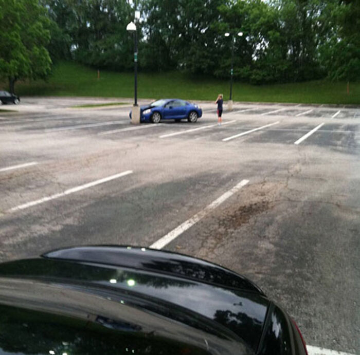 92 Pictures Of People Who Probably Shouldn’t Have A License: “Can’t Park There Mate” 92 Pictures Of People Who Probably Shouldn’t Have A License: “Can’t Park There Mate”