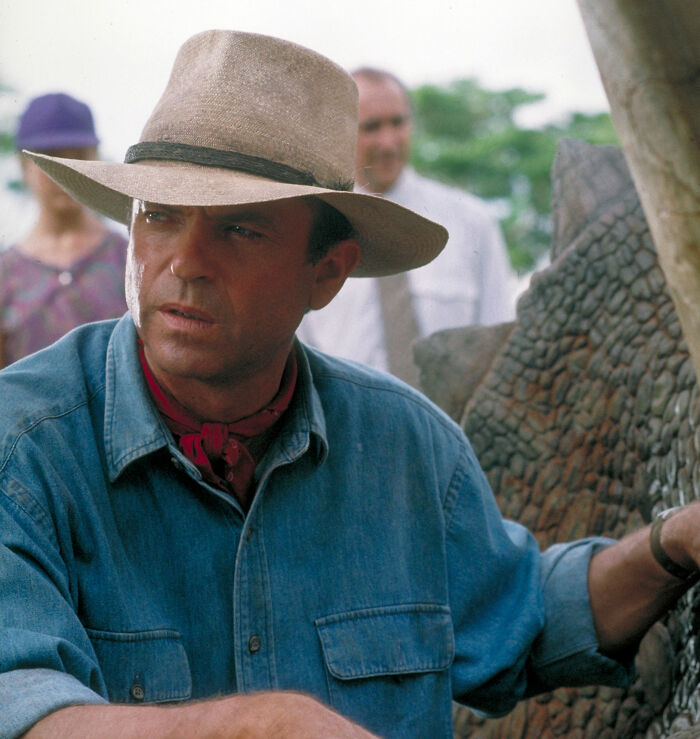 ‘Jurassic Park’ Star Sam Neill Passes Away: “Sudden And Unexpected” ‘Jurassic Park’ Star Sam Neill Passes Away: “Sudden And Unexpected”