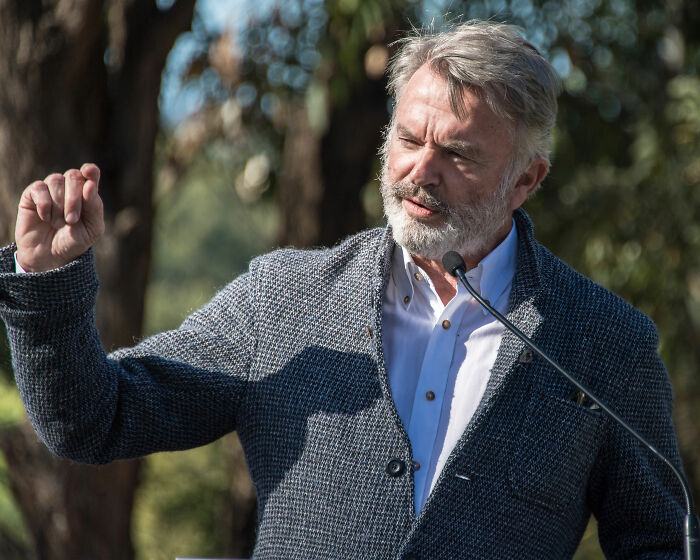 “Disturbing” Threats Of Violence Plagued ‘Jurassic Park’ Star Sam Neill Before His Unexpected Passing “Disturbing” Threats Of Violence Plagued ‘Jurassic Park’ Star Sam Neill Before His Unexpected Passing