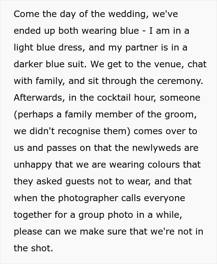 Couple Finds Out They Wore The Wrong Color To A Wedding: “An Idea From TikTok” Couple Finds Out They Wore The Wrong Color To A Wedding: “An Idea From TikTok”