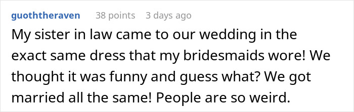 Couple Finds Out They Wore The Wrong Color To A Wedding: “An Idea From TikTok” Couple Finds Out They Wore The Wrong Color To A Wedding: “An Idea From TikTok”