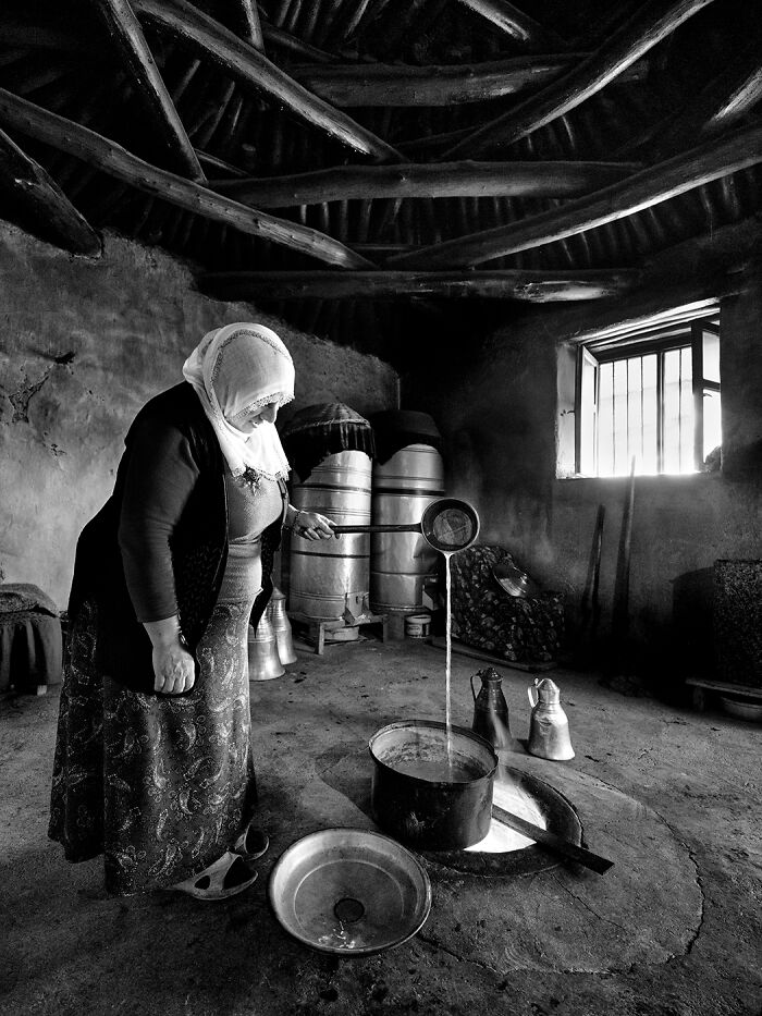 Oliver Klink’s ‘Where The Earth Remembers’ Captures Europe’s Vanishing Rural Traditions (19 Pics) Oliver Klink’s ‘Where The Earth Remembers’ Captures Europe’s Vanishing Rural Traditions (19 Pics)