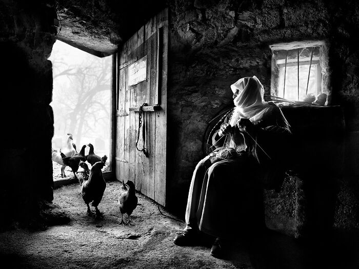 Oliver Klink’s ‘Where The Earth Remembers’ Captures Europe’s Vanishing Rural Traditions (19 Pics) Oliver Klink’s ‘Where The Earth Remembers’ Captures Europe’s Vanishing Rural Traditions (19 Pics)