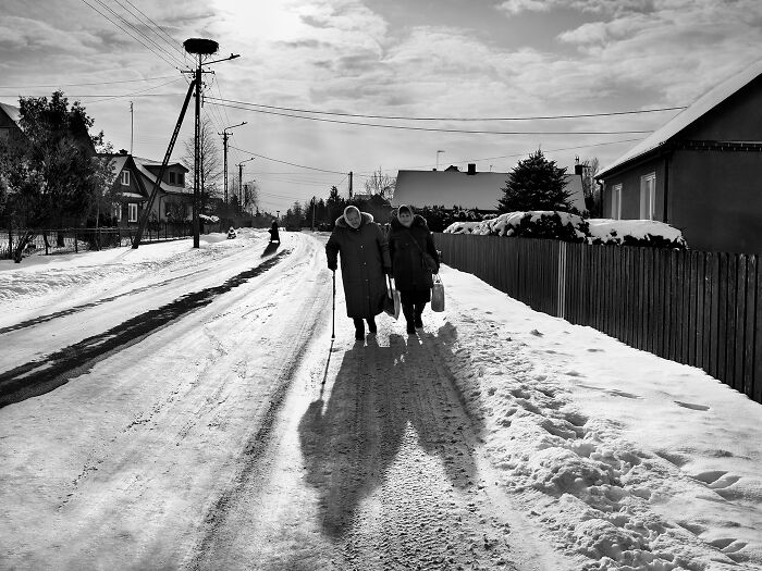 Oliver Klink’s ‘Where The Earth Remembers’ Captures Europe’s Vanishing Rural Traditions (19 Pics) Oliver Klink’s ‘Where The Earth Remembers’ Captures Europe’s Vanishing Rural Traditions (19 Pics)