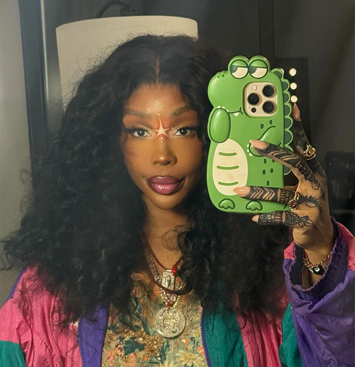 After Singer’s Unexpected Autism Diagnosis Reveal, Here Are 17 Stars Many Have No Idea Are On The Spectrum After Singer’s Unexpected Autism Diagnosis Reveal, Here Are 17 Stars Many Have No Idea Are On The Spectrum