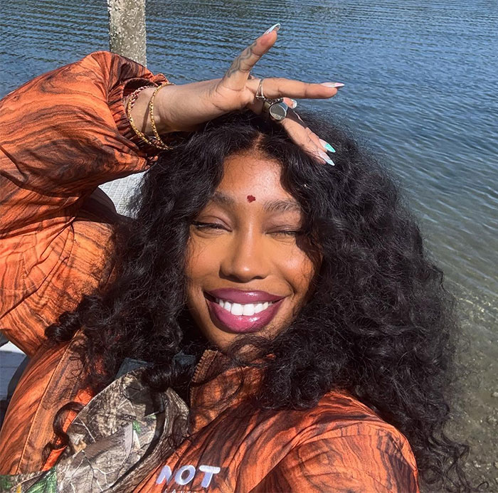 After Singer’s Unexpected Autism Diagnosis Reveal, Here Are 17 Stars Many Have No Idea Are On The Spectrum After Singer’s Unexpected Autism Diagnosis Reveal, Here Are 17 Stars Many Have No Idea Are On The Spectrum