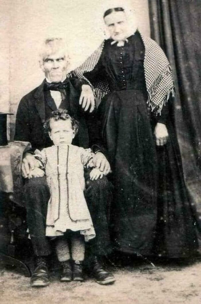 77 Creepy Images That Might Be Your Tonight&rsquo;s Nightmare Fuel