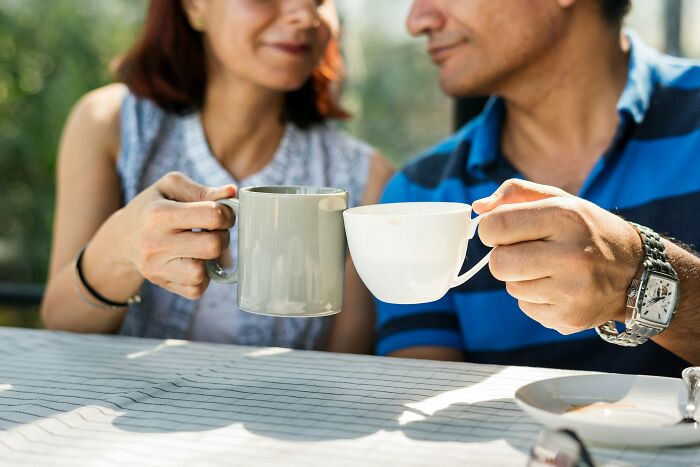 &ldquo;Never Again&rdquo;: 42 People Discuss Whether Or Not They Regret Their Age-Gap Relationships