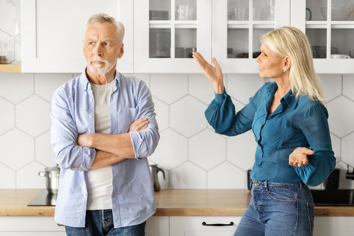&ldquo;Never Again&rdquo;: 42 People Discuss Whether Or Not They Regret Their Age-Gap Relationships