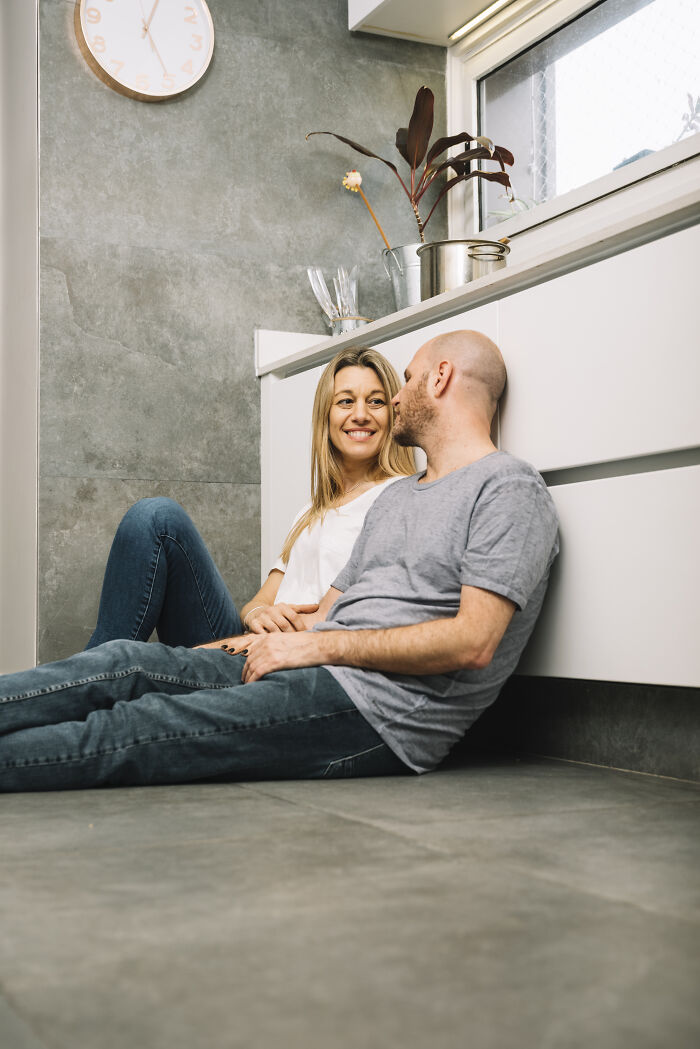 &ldquo;Never Again&rdquo;: 42 People Discuss Whether Or Not They Regret Their Age-Gap Relationships