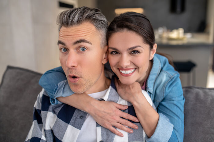 &ldquo;Never Again&rdquo;: 42 People Discuss Whether Or Not They Regret Their Age-Gap Relationships