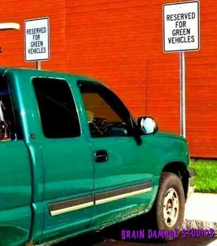 “America’s Cultural Decline Into Idiocy”: 105 Ridiculous Posts “America’s Cultural Decline Into Idiocy”: 105 Ridiculous Posts
