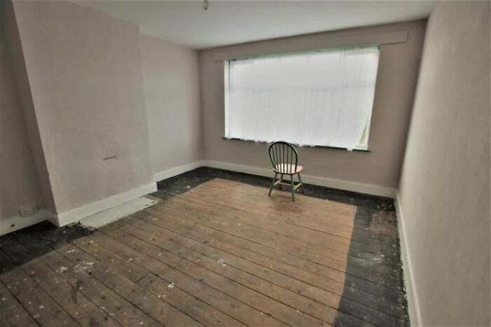 82 Unhinged Real Estate Listings That Were More Of A Warning Than An Invitation 82 Unhinged Real Estate Listings That Were More Of A Warning Than An Invitation