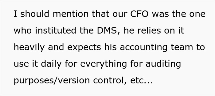 IT Worker Takes Down Buffoon Accountant With Clever Plan, Says “Network’s Down” Right Back At Her IT Worker Takes Down Buffoon Accountant With Clever Plan, Says “Network’s Down” Right Back At Her
