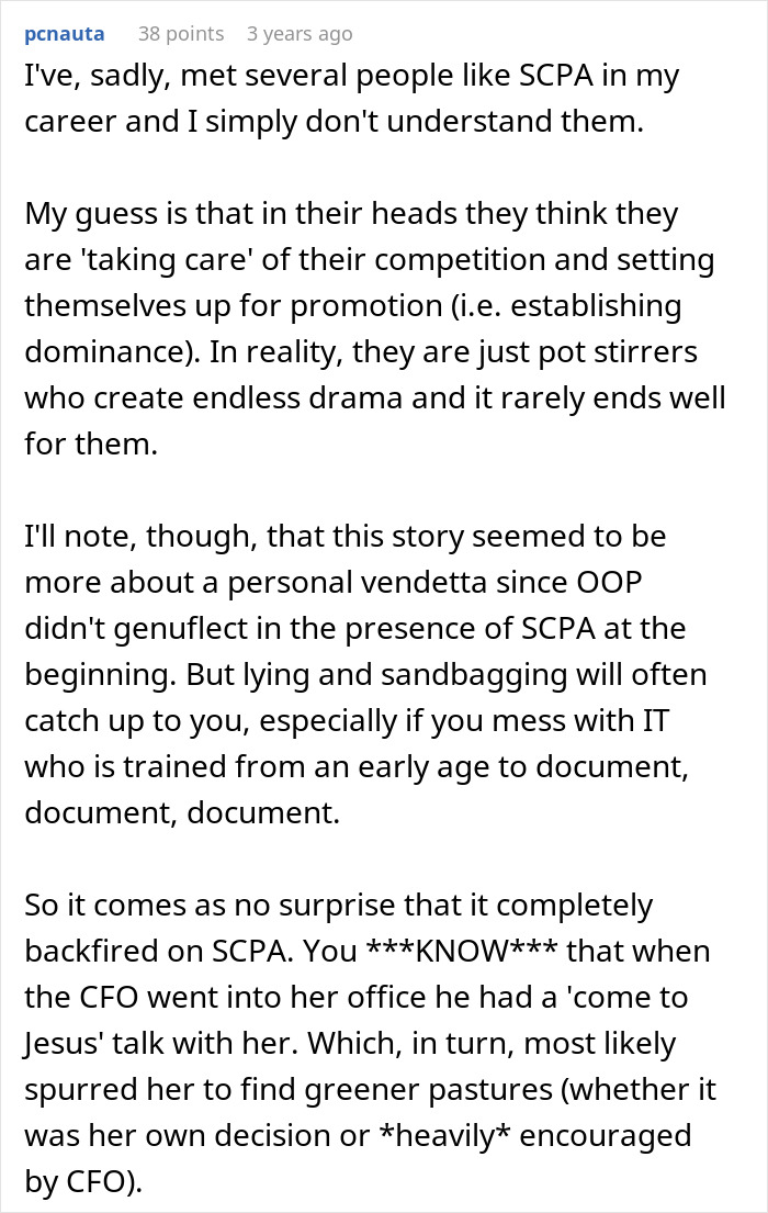 IT Worker Takes Down Buffoon Accountant With Clever Plan, Says “Network’s Down” Right Back At Her IT Worker Takes Down Buffoon Accountant With Clever Plan, Says “Network’s Down” Right Back At Her