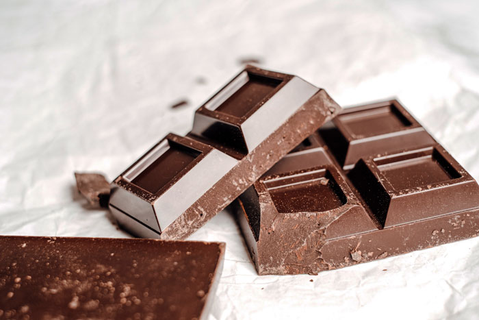 Just Sniffing Dark Chocolate Can Help You Perform Better At The Gym, And Studies Have Proven It Just Sniffing Dark Chocolate Can Help You Perform Better At The Gym, And Studies Have Proven It