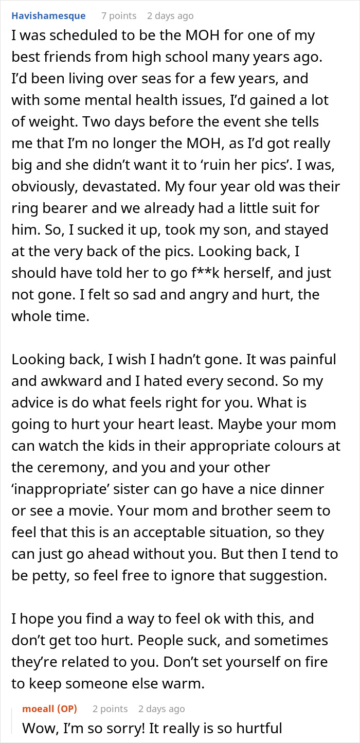 Groom Promises All 3 Sisters Bridesmaid Dresses, Bride Hands Out Rejection Letters Based On Weight Groom Promises All 3 Sisters Bridesmaid Dresses, Bride Hands Out Rejection Letters Based On Weight
