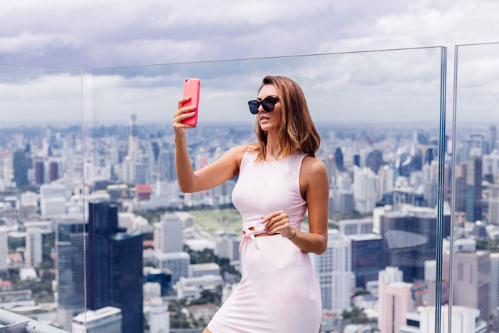 Entitled Influencers Try To Use Luxe Hotel For Insta Pics, Badmouth The Venue When They’re Sent Home Entitled Influencers Try To Use Luxe Hotel For Insta Pics, Badmouth The Venue When They’re Sent Home