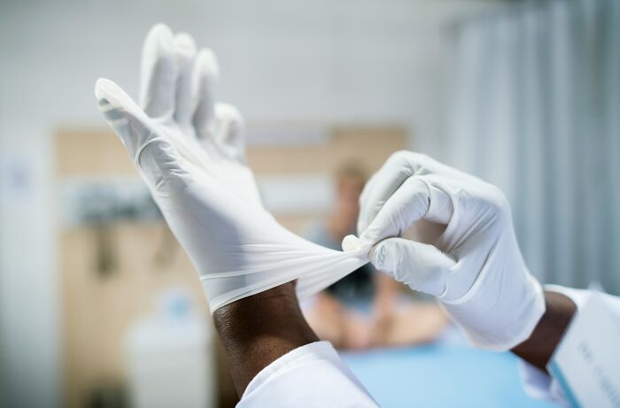 “Young Girls Get This As A Punishment”: 74 Women Share Their Worst Experiences At The Gynecologist “Young Girls Get This As A Punishment”: 74 Women Share Their Worst Experiences At The Gynecologist