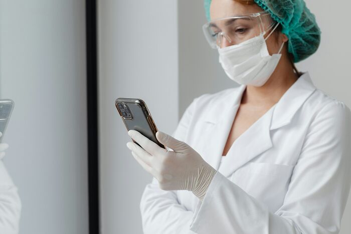 “Young Girls Get This As A Punishment”: 74 Women Share Their Worst Experiences At The Gynecologist “Young Girls Get This As A Punishment”: 74 Women Share Their Worst Experiences At The Gynecologist
