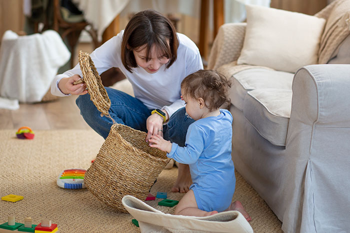 Husband Can’t Stand Chaotic Nanny, Can’t Believe How She Handles The Kids Husband Can’t Stand Chaotic Nanny, Can’t Believe How She Handles The Kids