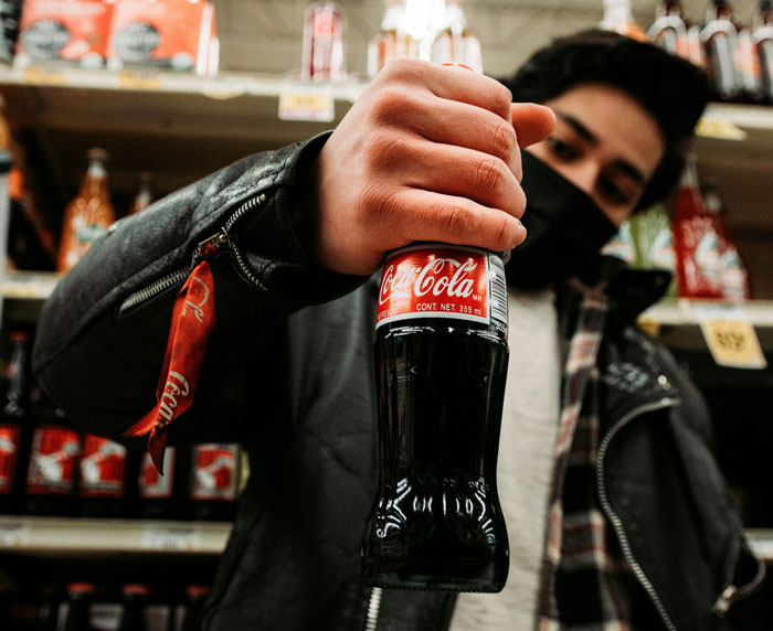 Karen Accuses Stranger Of Harming Her Kid Even When She Let Him Steal And Drink Alcohol-Spiked Cola