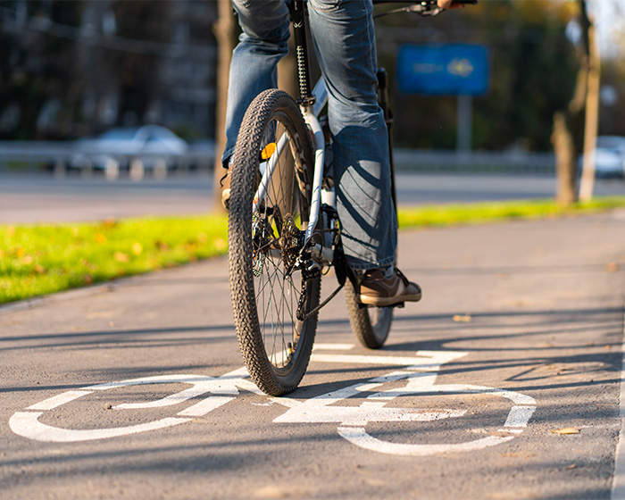 Cyclist Karen Tries To Shame Man Just For Walking His Dogs On The Sidewalk, But It Epically Backfires Cyclist Karen Tries To Shame Man Just For Walking His Dogs On The Sidewalk, But It Epically Backfires