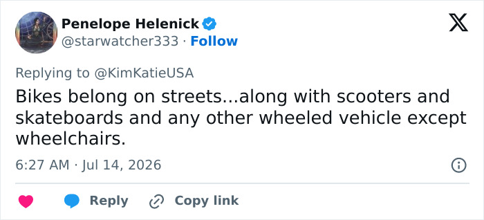 Cyclist Karen Tries To Shame Man Just For Walking His Dogs On The Sidewalk, But It Epically Backfires Cyclist Karen Tries To Shame Man Just For Walking His Dogs On The Sidewalk, But It Epically Backfires