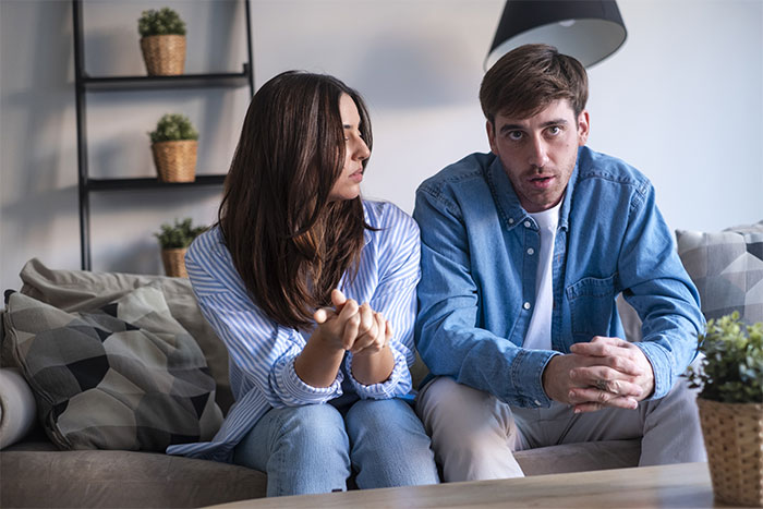 Woman Blows Up At Husband For Hiding A Secret About His Parents Until Their Kids Found Out First Woman Blows Up At Husband For Hiding A Secret About His Parents Until Their Kids Found Out First