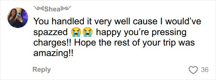 Bride-To-Be Praised For Confronting Woman Mid-Flight After Wallet Goes Missing, Getting Her Kicked Off Plane Bride-To-Be Praised For Confronting Woman Mid-Flight After Wallet Goes Missing, Getting Her Kicked Off Plane