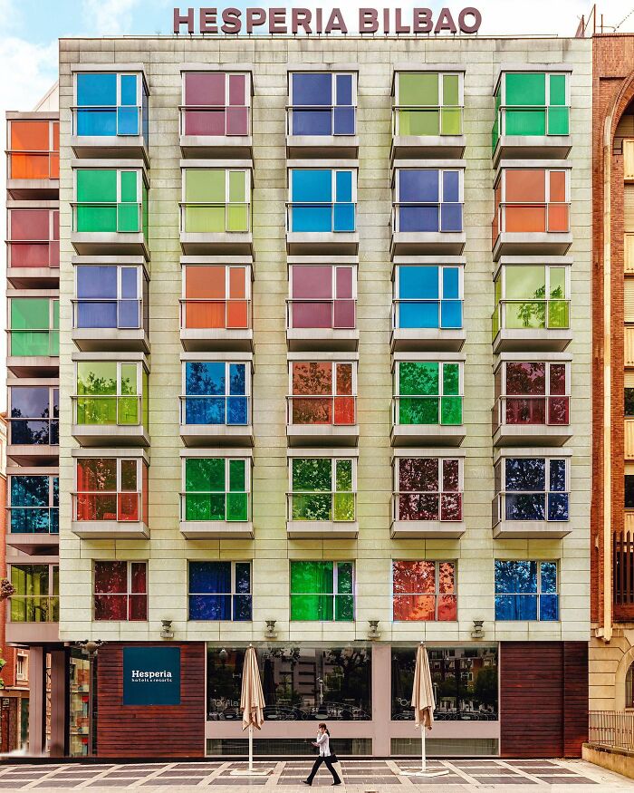 This Photographer Turns 71 Must-See Architectural Locations Into Perfectly Composed Images This Photographer Turns 71 Must-See Architectural Locations Into Perfectly Composed Images